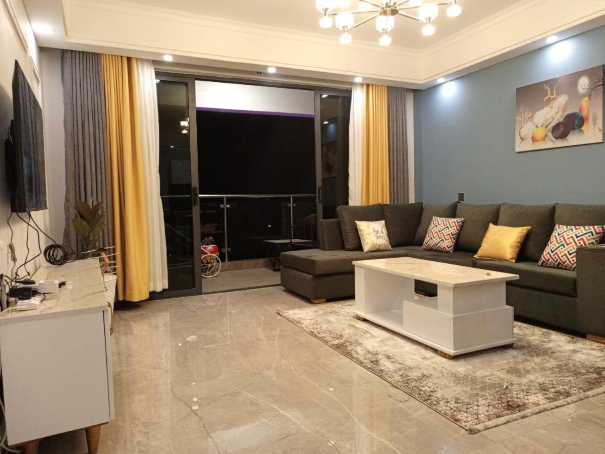 Stayrest Safari Tours New 3 Bedroom Apartments In Kilimani Nairobi With Rooftop Pool Εξωτερικό φωτογραφία