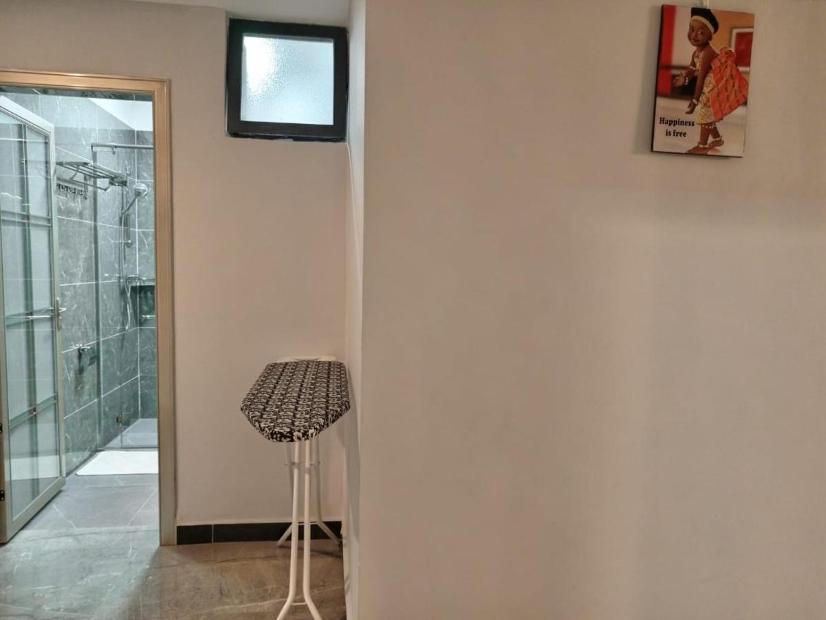 Stayrest Safari Tours New 3 Bedroom Apartments In Kilimani Nairobi With Rooftop Pool Εξωτερικό φωτογραφία